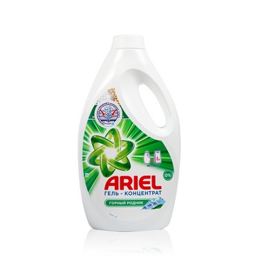 Гель - концентрат для стирки Ariel " Горный родник " 2,6л