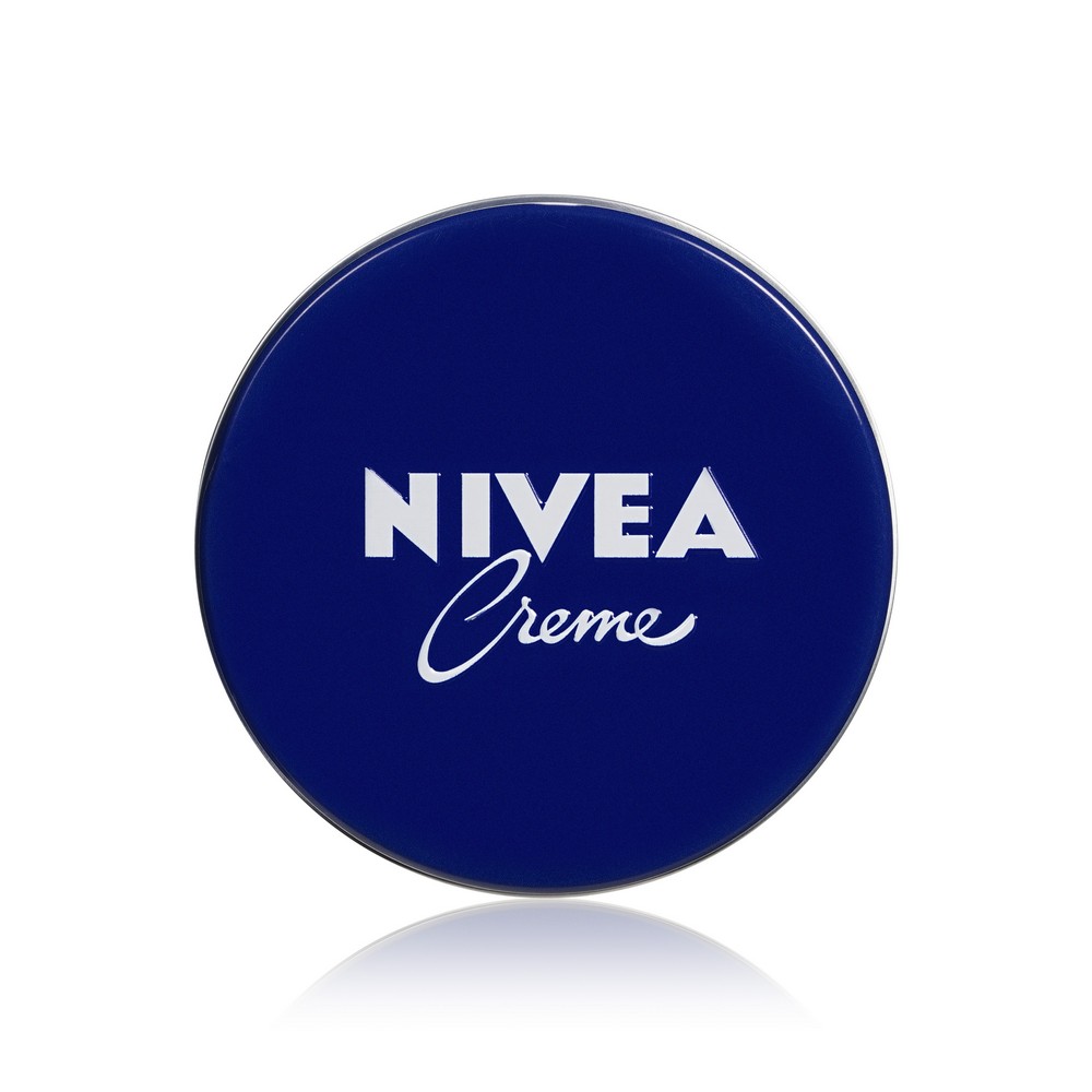 Описание от производителя:NIVEA Creme - универсальный увлажняющий крем с плотной питательной текстурой для всей семьи. Благодаря уникальной формуле с эвцеритом, пантенолом и глицерином, крем прекрасно увлажняет, питает и бережно ухаживает за кожей, особенно за ее сухими участками (кожа лица, локтей, коленей, стоп). Подходит для использования круглый год. Формула с пантенолом и запатентованным комплексом Eucerit ® обеспечивает эффективное увлажняет и успокаивает раздраженную и сухую кожу рук, способствует регенерации мелких трещинок, формирует защитный барьер. NIVEA Creme не содержит консервантов и поэтому подходит даже для нежной детской кожи. Успокаивает ее и снимает раздражение. Идеально подходит для ухода за кожей во время беременности. Для мужчин - отличное средство для ухода за бородой, благодаря содержанию ланолина, - ухаживает и укрощает непослушные волоски. А пантенол, входящий в состав, помогает максимально быстро успокоить кожу после бритья. Продукт одобрен дерматологами.Применение:Небольшое количество средства нанести на кожу лица тонким равномерным слоем мягкимимассирующими движениями в течении 1-2 минут, дать впитаться. Используйте NIVEA СREME как маску для рук - для максимально глубокого и длительного эффекта увлажнения: тщательно вымойте руки, нанесите толстым слоем на 15 минут, смойте теплой водой без использования очищающих средств.Состав:Aqua, Paraffinum Liquidum, Cera Microcristallina, Glycerin, Lanolin Alcohol (Eucerit®), Paraffin, Panthenol, Magnesium Sulfate, Decyl Oleate, Octyldodecanol, Aluminum Stearates, Citric Acid, Magnesium Stearate, Limonene, Geraniol, Hydroxycitronellal, Linalool, Citronellol, Benzyl Benzoate, Cinnamyl Alcohol, Parfum.