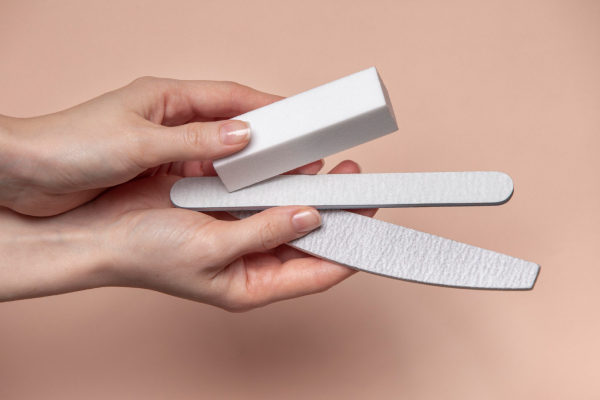 Маникюр за 30 минут: ухаживаем за ручками дома.