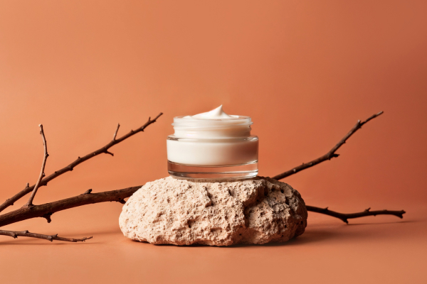 Крем по погоде: выбираем средство под состояние кожи.