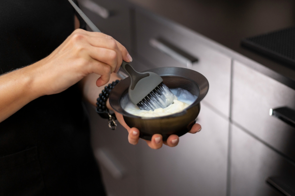 Сам себе колорист: как покрасить волосы дома.