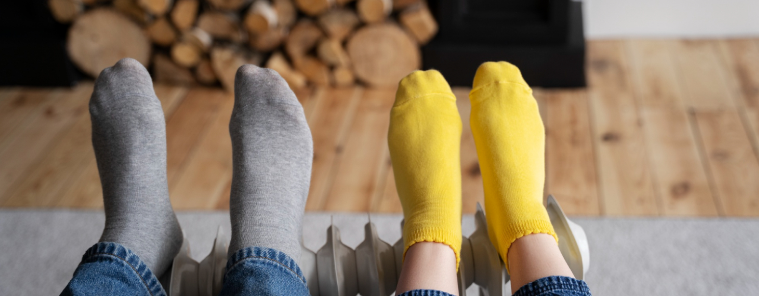 Почему ногам всегда холодно и как о них позаботиться.