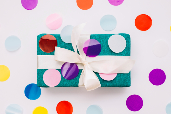 Для тебя и подружек: 20 милых подарков к Новому году.