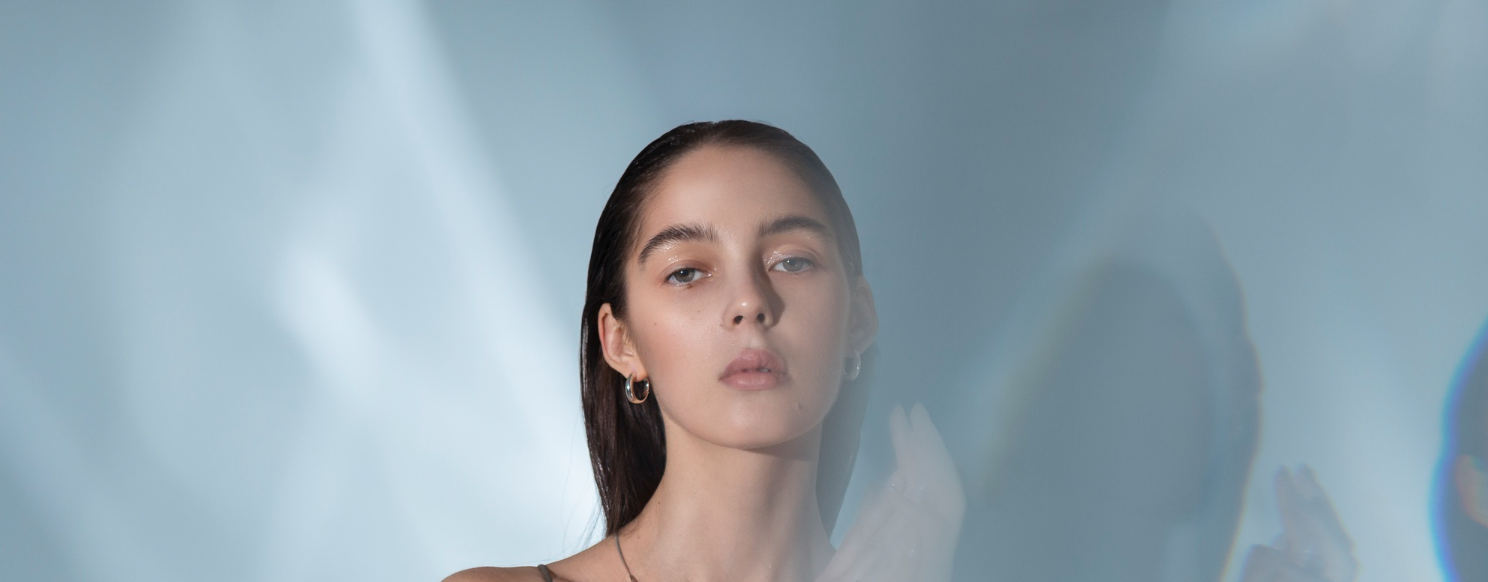 Чистые волосы — главный тренд весны 2026? .