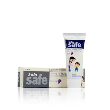 Детская зубная паста LION Kids safe со вкусом винограда 90г
